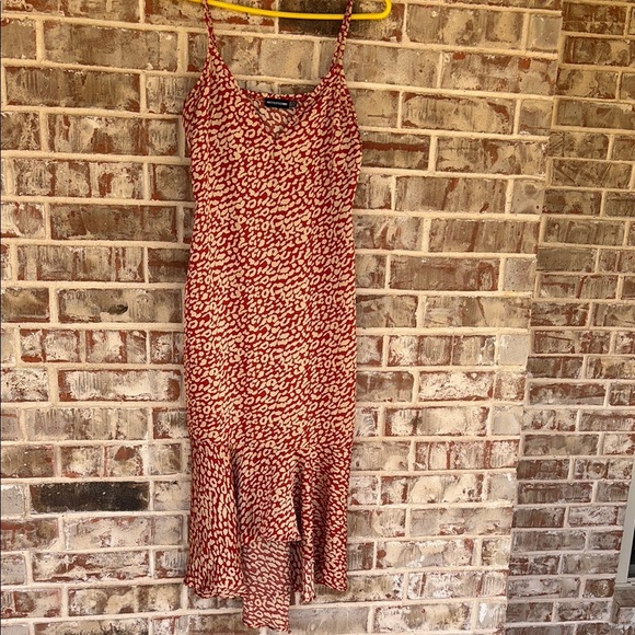PrettyLittleThing Red and Cream Leopard Print High Low Slip Dress - Picture 2 of 11